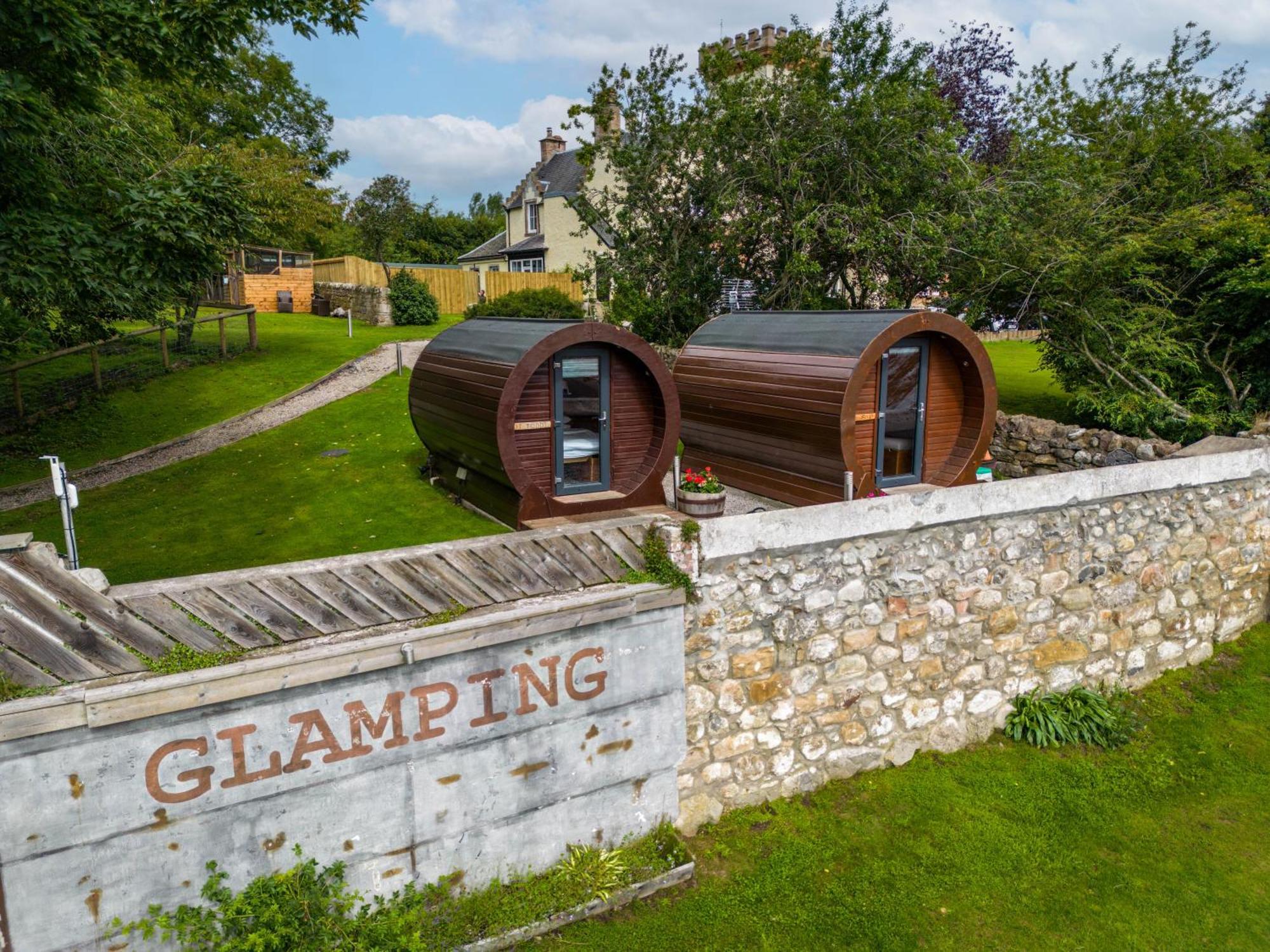 Hotel Delny Glamping And Farm Animals à Invergordon Extérieur photo