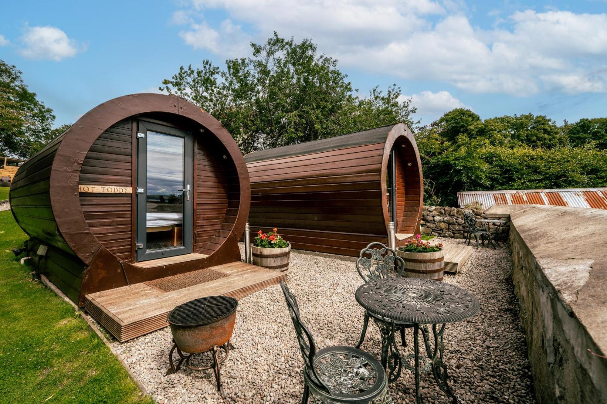 Hotel Delny Glamping And Farm Animals à Invergordon Extérieur photo